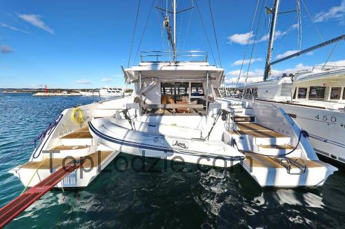 Nautitech 46 Fly karta techniczna i opinia